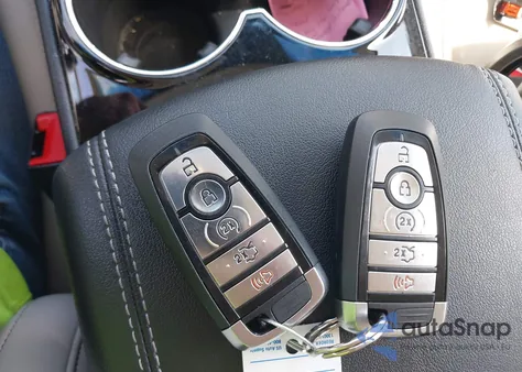 2018 Ford Edge Titanium z USA, uszkodzony, nr VIN 2FMPK4K93JBC51585